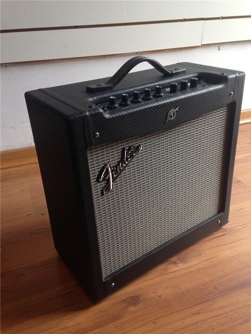 Amplificador para Guitarra Fender Mustang Ii V2 40W