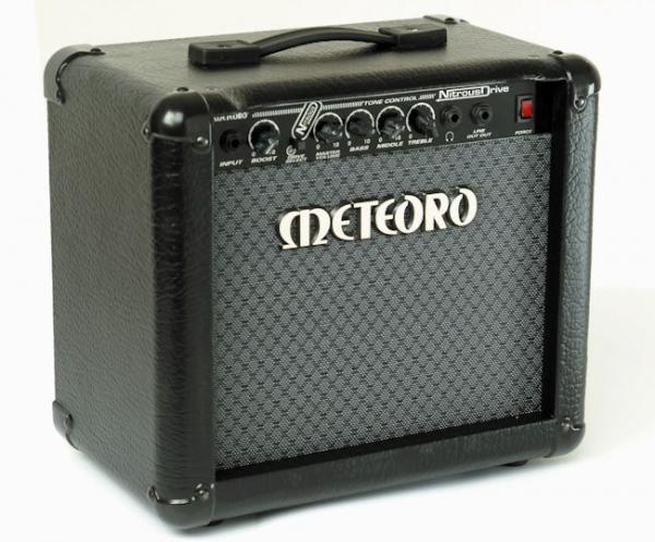 Caixa Cubo para Guitarra 15w Nitrous Drive 15 Meteoro