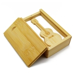Caixa de guitarra de madeira de bambu Puxe Photo Album USB Flash Drive de memorável
