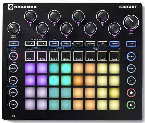 Controlador Novation Circuit Groove Box Modeling Synthesizer