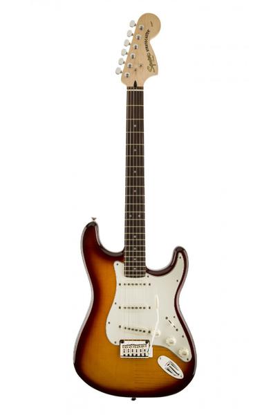 Guitarra Fender 032 1670 Squier Standard Stratocaster 520