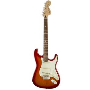 Guitarra Fender 037 1603 Squier Standard Stratocaster Cherry