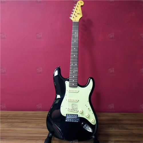 Guitarra Stratocaster Preta Vintage Sx Sst62 com Escudo Mint Green + Bag/Capa Original - Sx