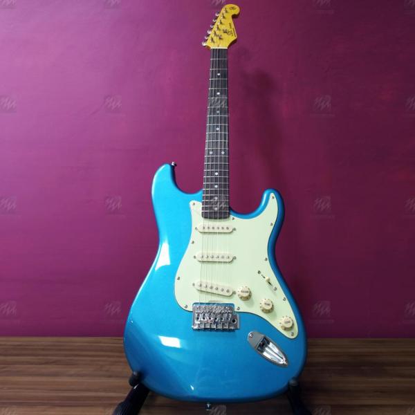 Guitarra Stratocaster Vintage SST62 Laked Placid Blue Azul Claro Metálico C/ Mint Green + Capa - SX