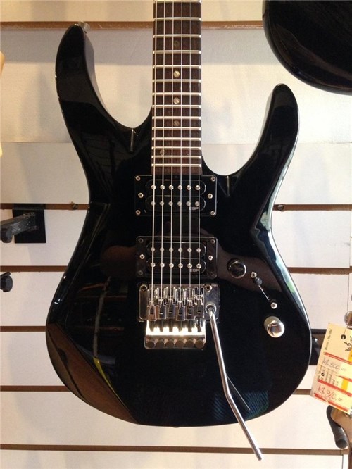 Guitarra Tagima K2 Signature Kiko Loureiro - Usada - Modificada