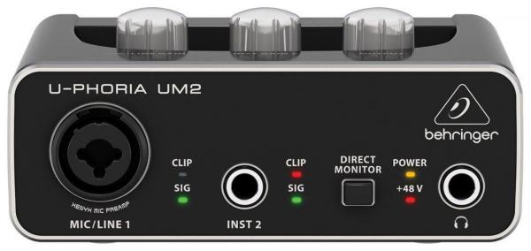 Interface de Áudio Behringer UM2 USB