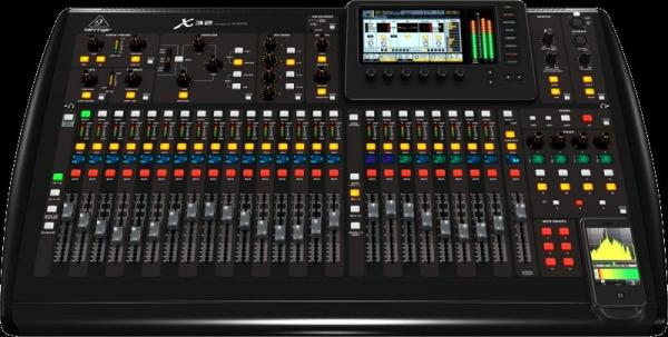 Mesa de Som Digital Mixer de 32 Canais Bi-Volt X32 - Behringer