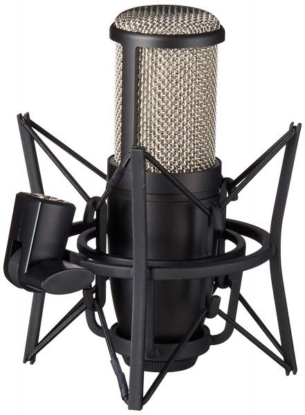 Microfone Condensador AKG P220 Preto