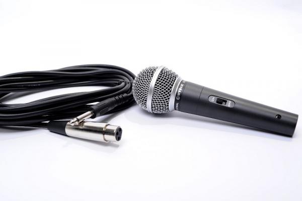 Microfone Profissional M-58 Dinamico com Cabo de 5 Metros - Import