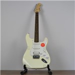 Ficha técnica e caractérísticas do produto Guitarra Bullet Squier By Fender HT HSS LR 580 Arctic White