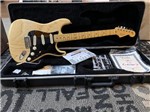 Ficha técnica e caractérísticas do produto Guitarra Fender FSR American Standard Stratocaster Natural Ash "Edição Limitada"