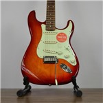 Ficha técnica e caractérísticas do produto Guitarra Squier By Fender Standard LTD LR Cherry Sunburst
