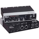 Ficha técnica e caractérísticas do produto Interface de Áudio 4 X 2 USB 2.0 UR-242 - Steinberg By Yamaha
