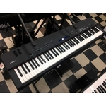 Ficha técnica e caractérísticas do produto Piano Yamaha Cp40 Usados